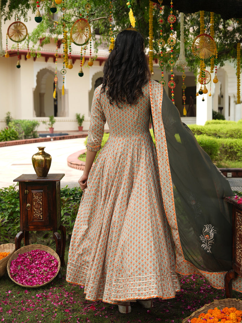 Veda Morpankh Anarkali Suit Set