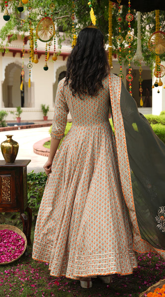 Veda Morpankh Anarkali Suit Set