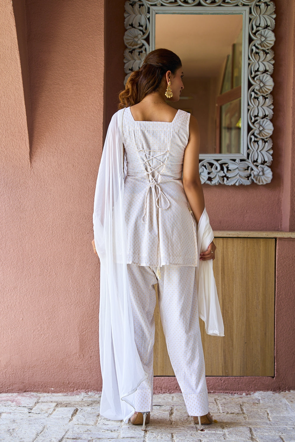 Sitaraa Ivory Kurta Set