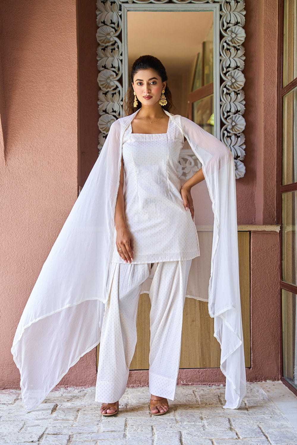 Sitaraa Ivory Kurta Set
