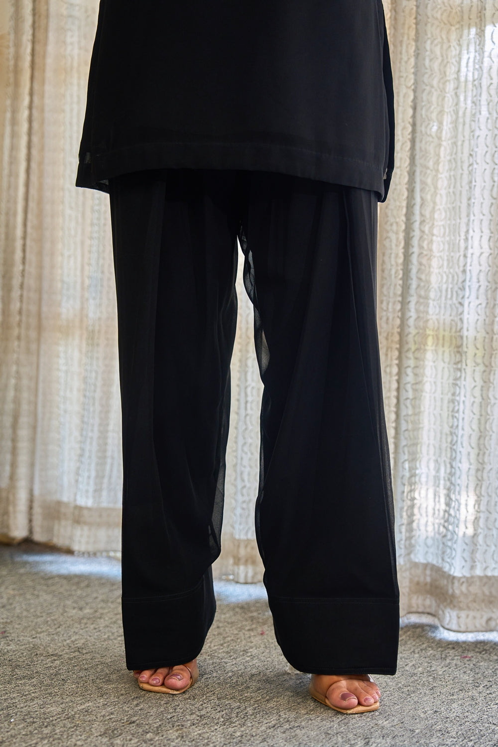 Noir Nazaakat Kurta Set