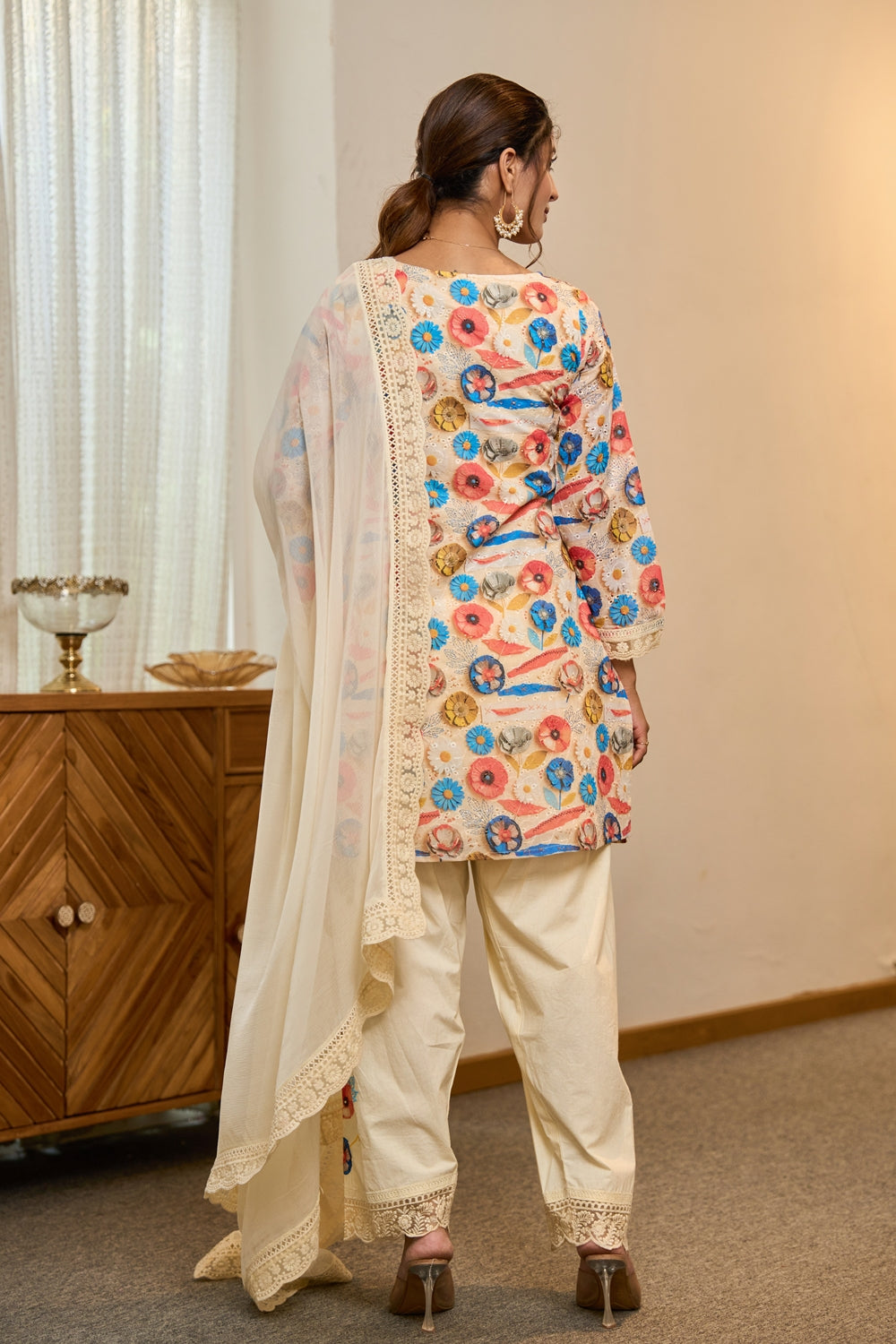 Suhana Flora Kurta Set