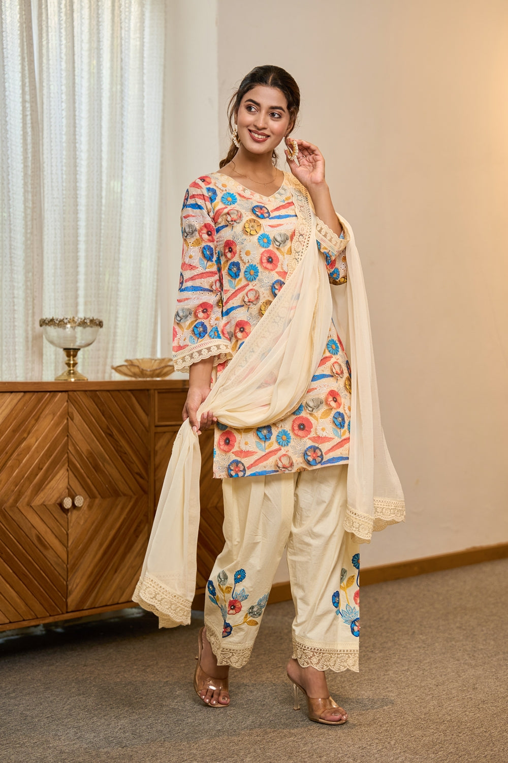 Suhana Flora Kurta Set