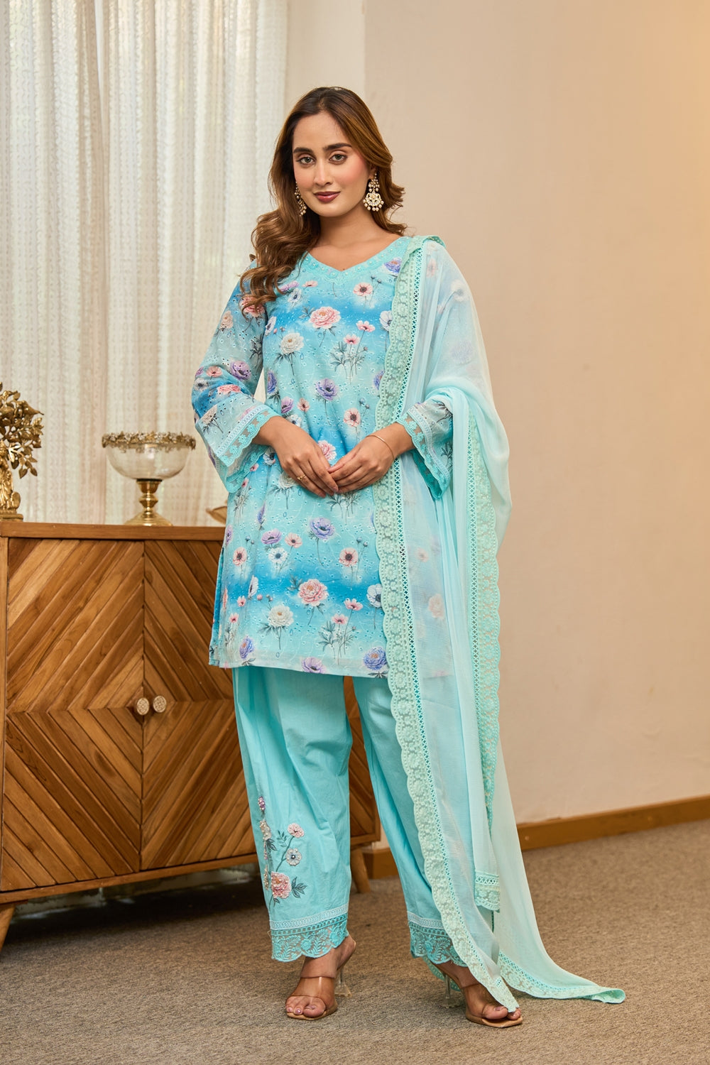 Neeraya Sky Bloom Kurta Set