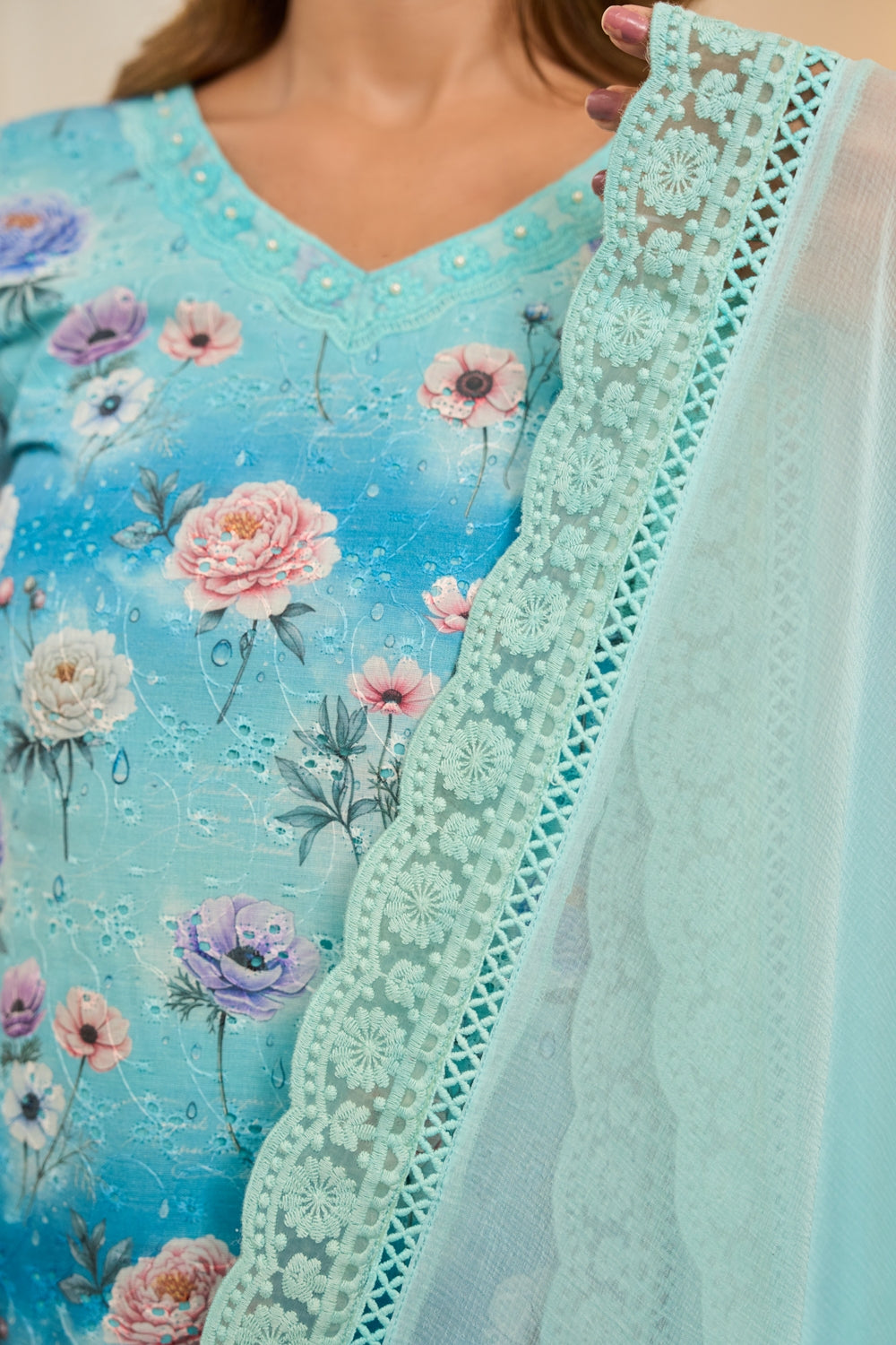 Neeraya Sky Bloom Kurta Set