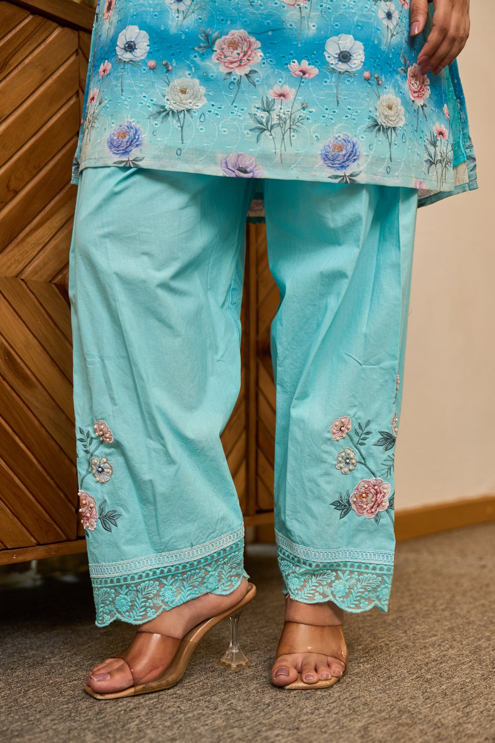 Neeraya Sky Bloom Kurta Set