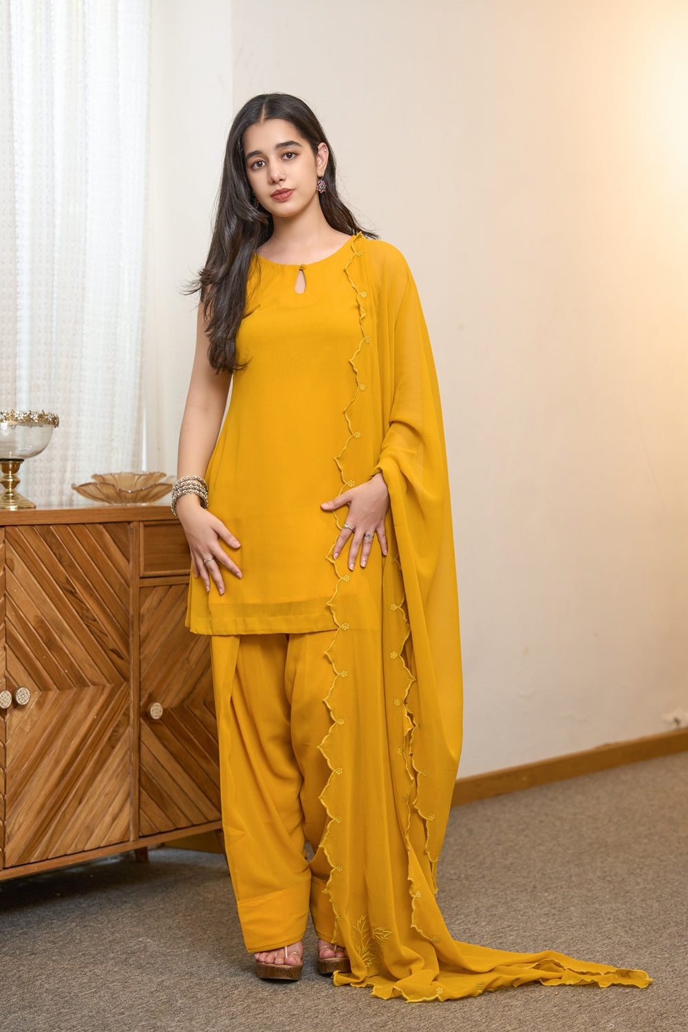 Aarinya Mustard Grace Kurta Set