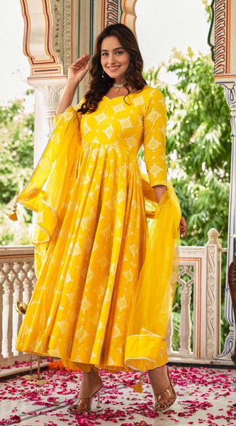 Tavishi Yellow Rose Suit Set