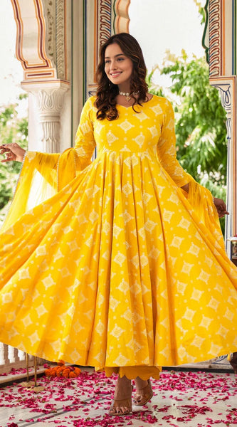 Tavishi Yellow Rose Suit Set