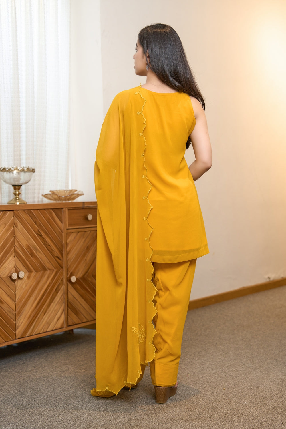 Aarinya Mustard Grace Kurta Set