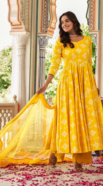 Tavishi Yellow Rose Suit Set - Indianvirasat