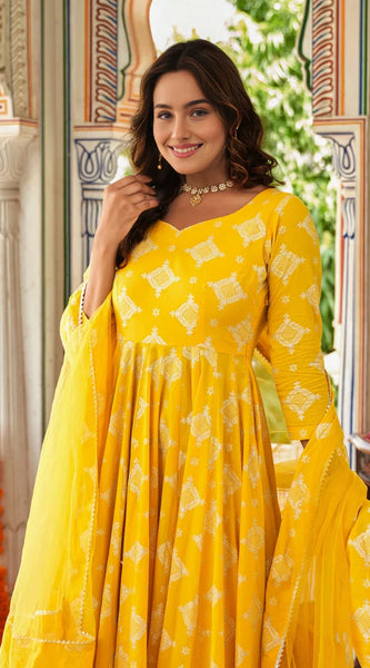 Tavishi Yellow Rose Suit Set - Indianvirasat