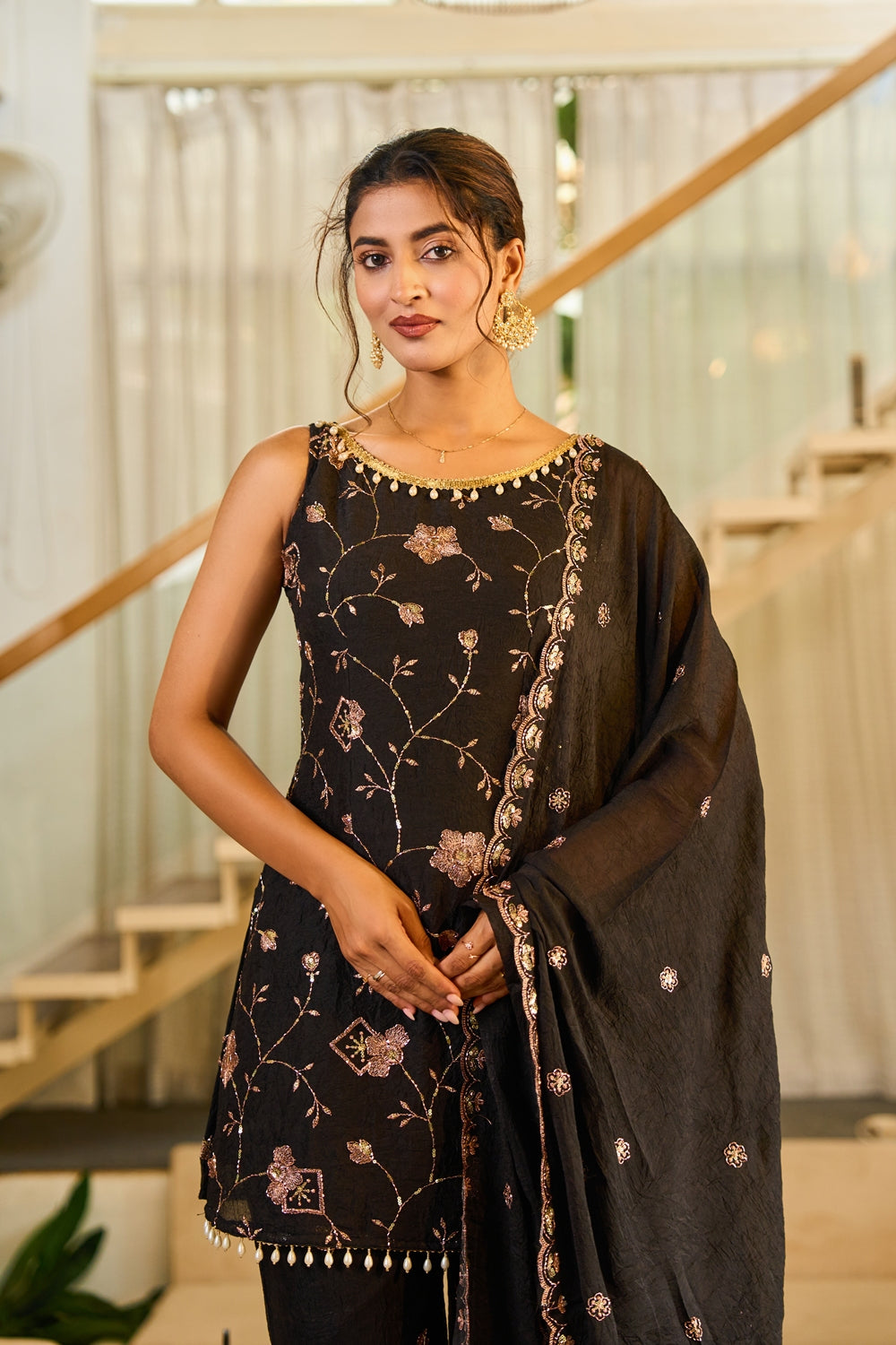 Indianvirasat Zivara Noir Heritage Kurta Set with intricate embroidery and elegant design, perfect for traditional occasions.