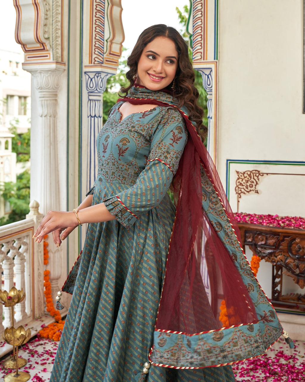 Mehreen Teal Kurta Set