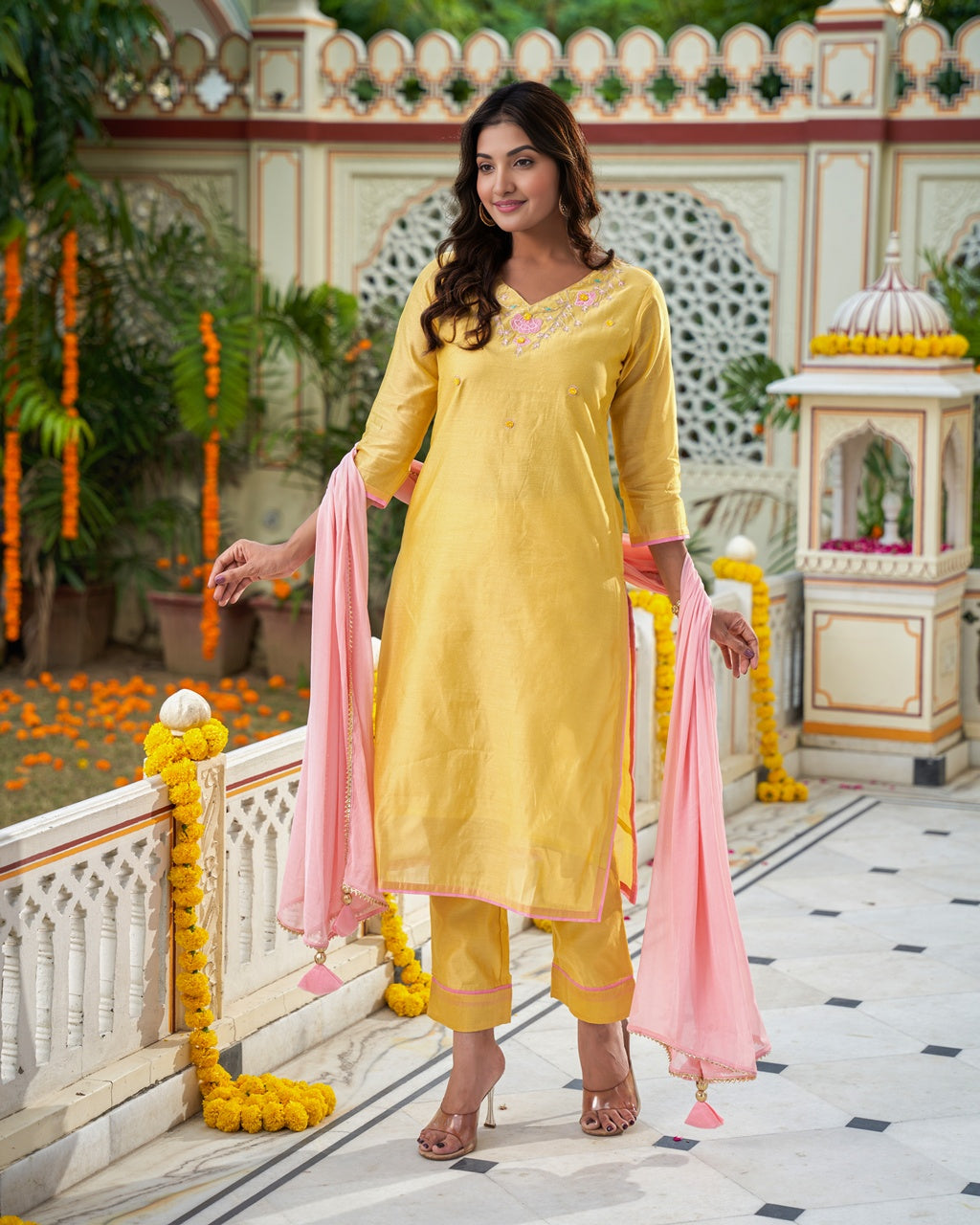 Sunehri Pink Kurta Set