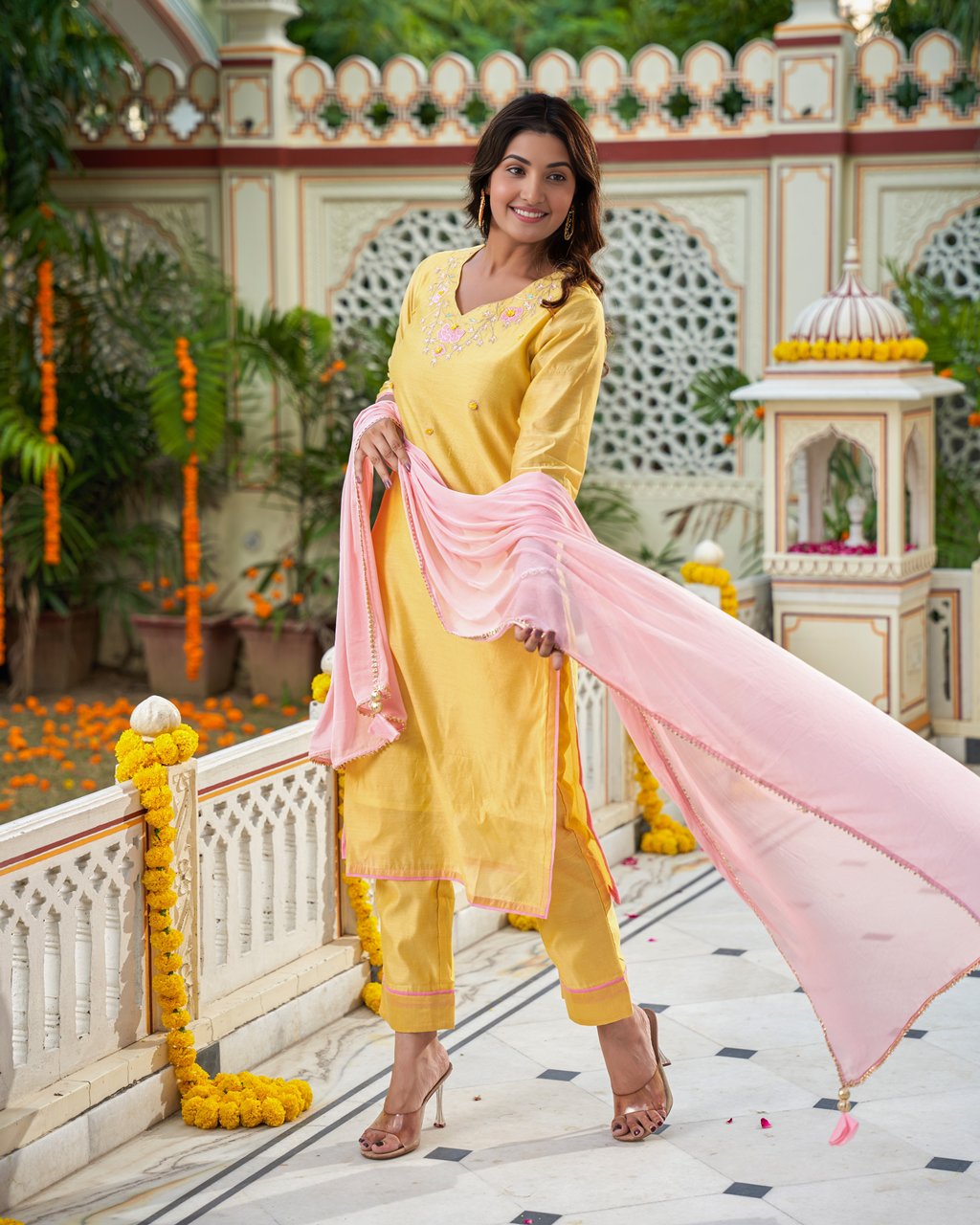 Sunehri Pink Kurta Set