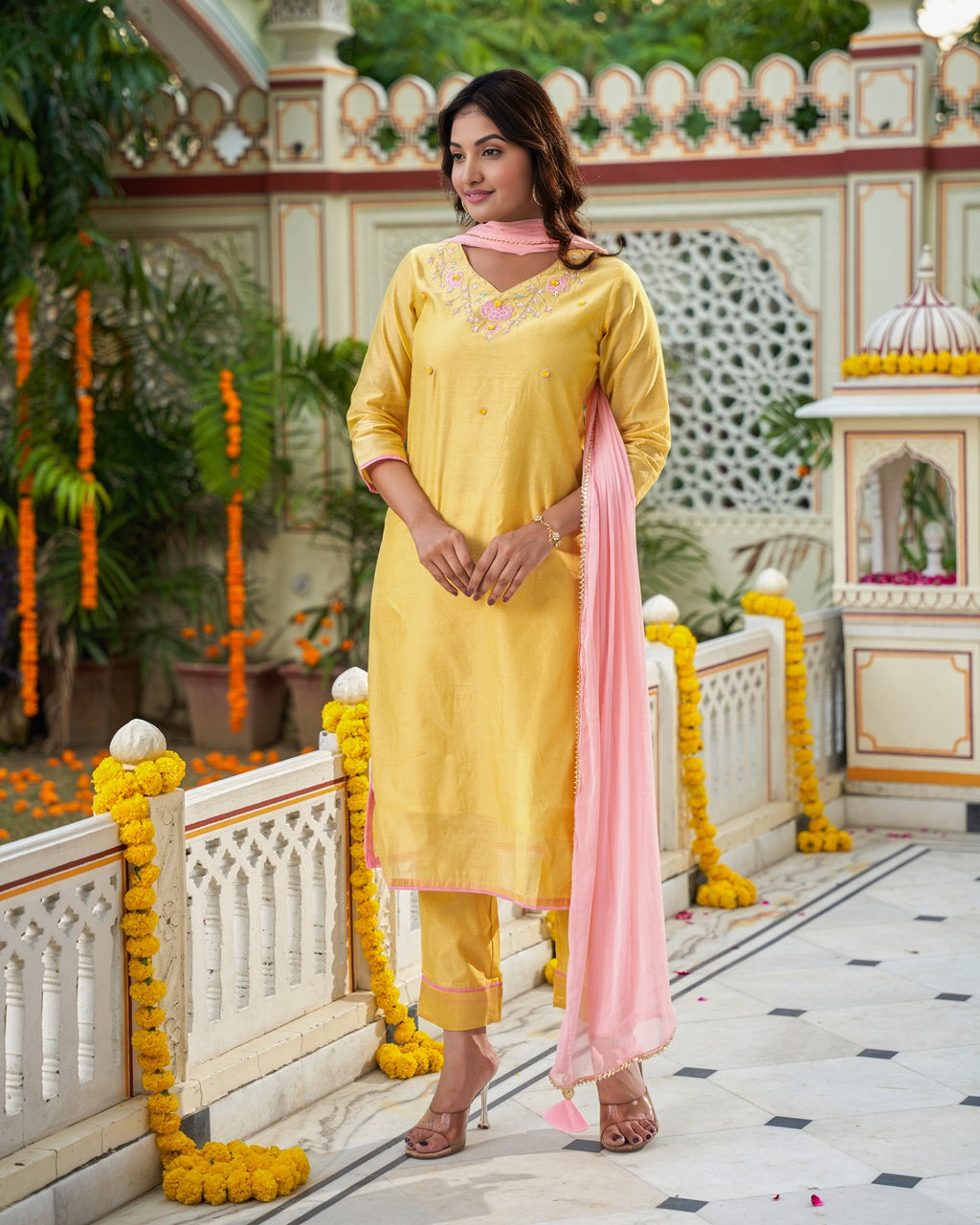 Sunehri Pink Kurta Set