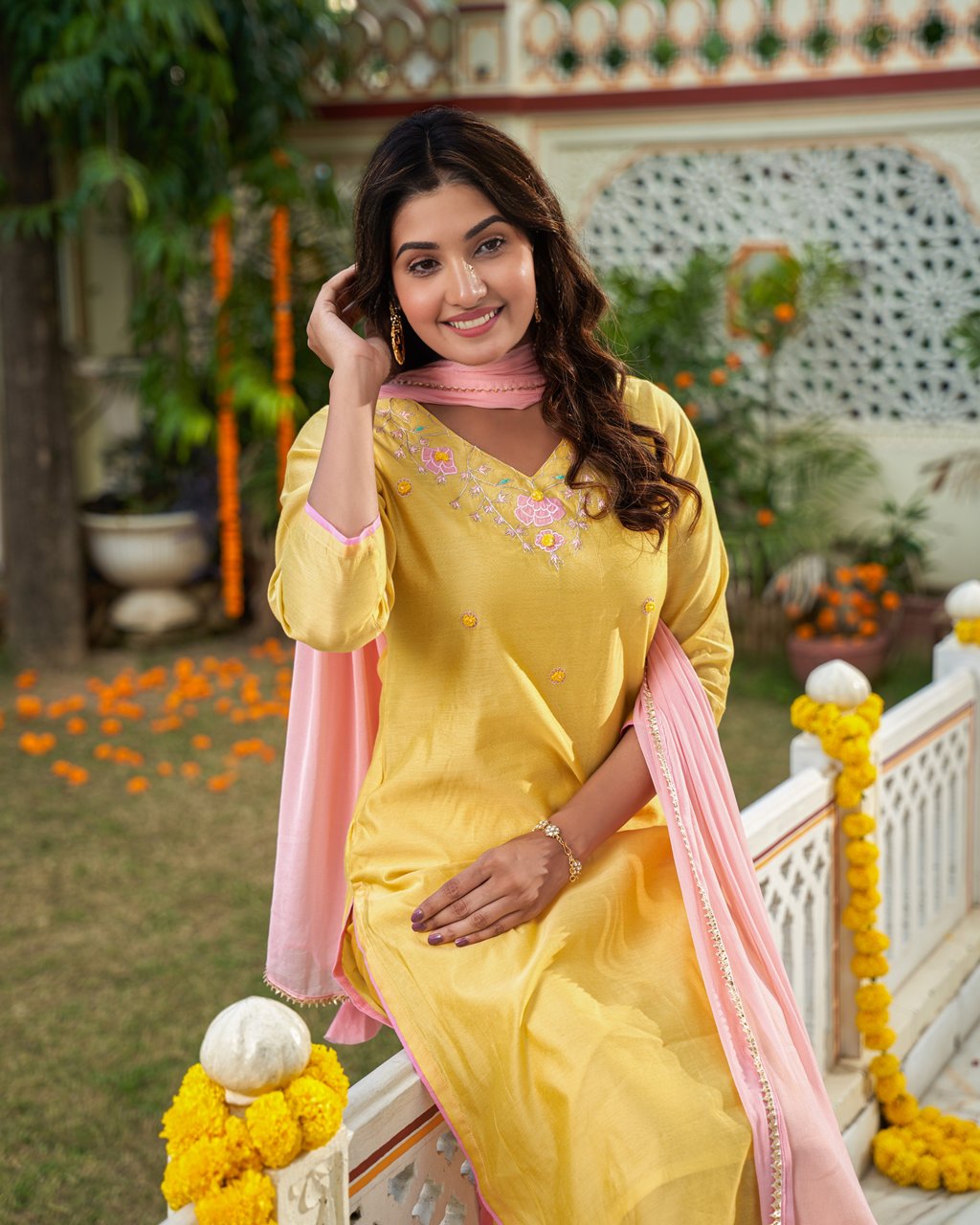 Sunehri Pink Kurta Set