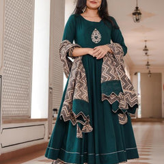 Munga Green Pittan work Anarkali Suit Set