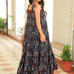 Printed Contemporary Tired Dress